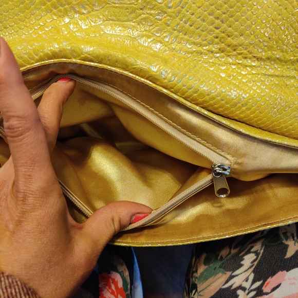 Sabina genuine leather clutch - Picture 4 of 7